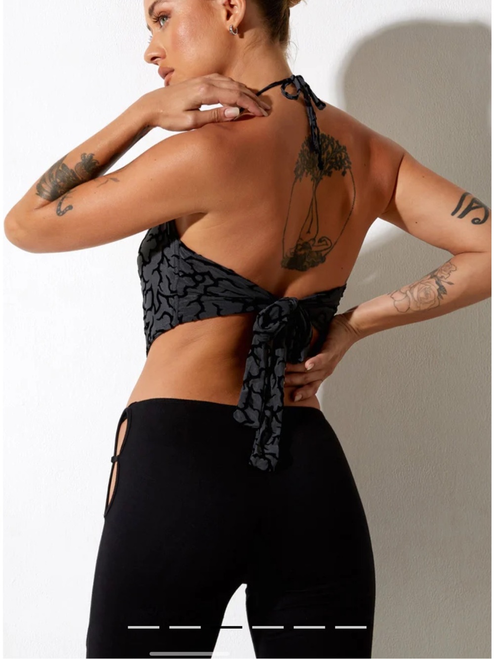 Motel Rocks Crop Top - Picture 3 of 6